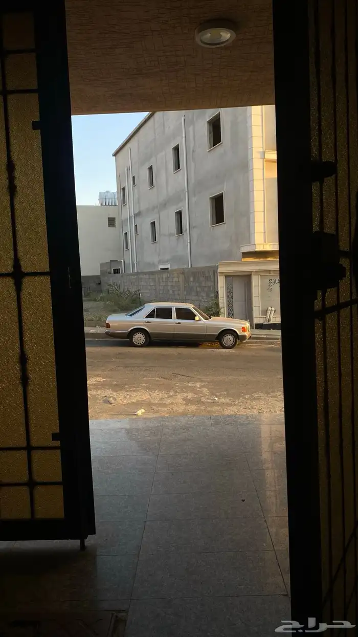 مرسيدس بنز 1990 SLE300 ((للبدل فقط)) 18