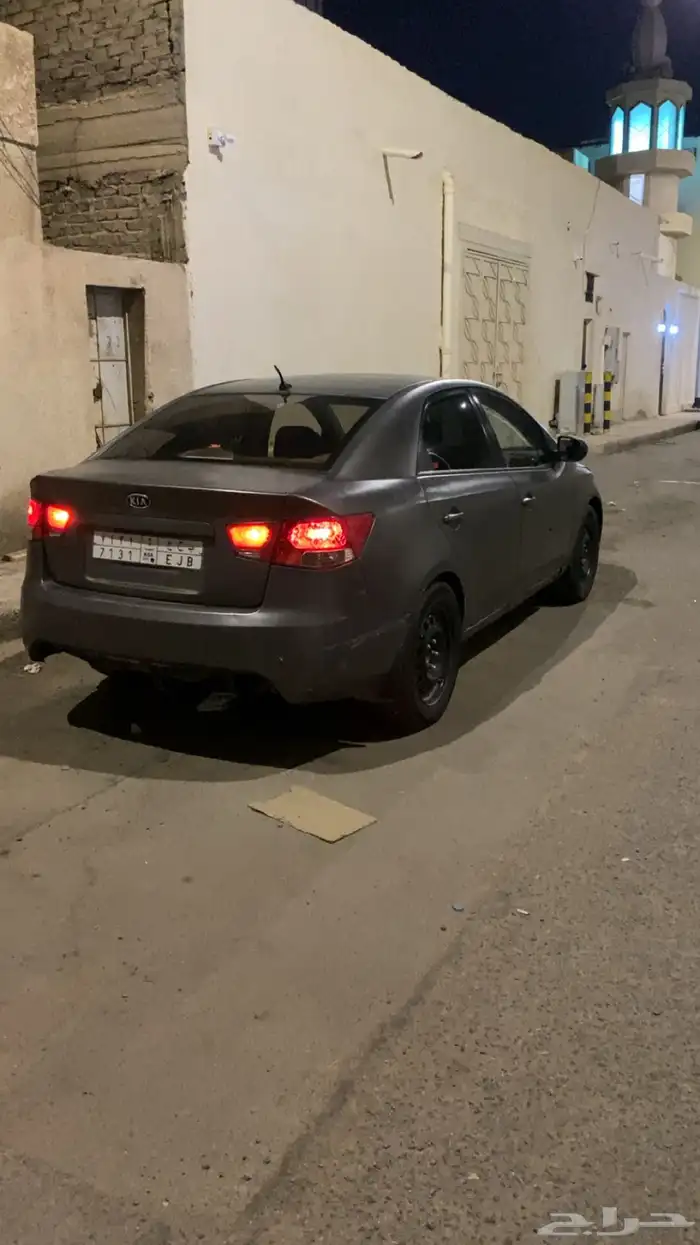 كيت سيراتو قير عادي 2011 1