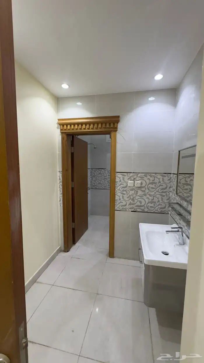شقة للاجار حي الفضيلة 17