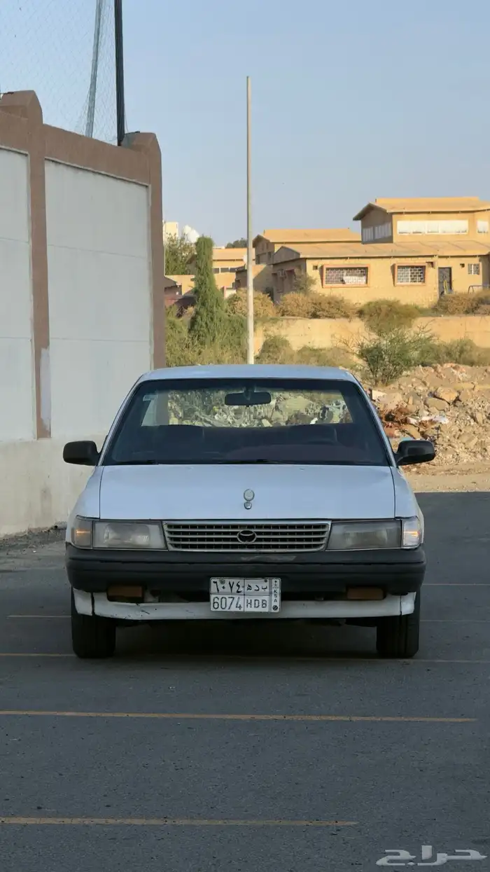 كرسيدا 1990 بحالة ممتازة 0