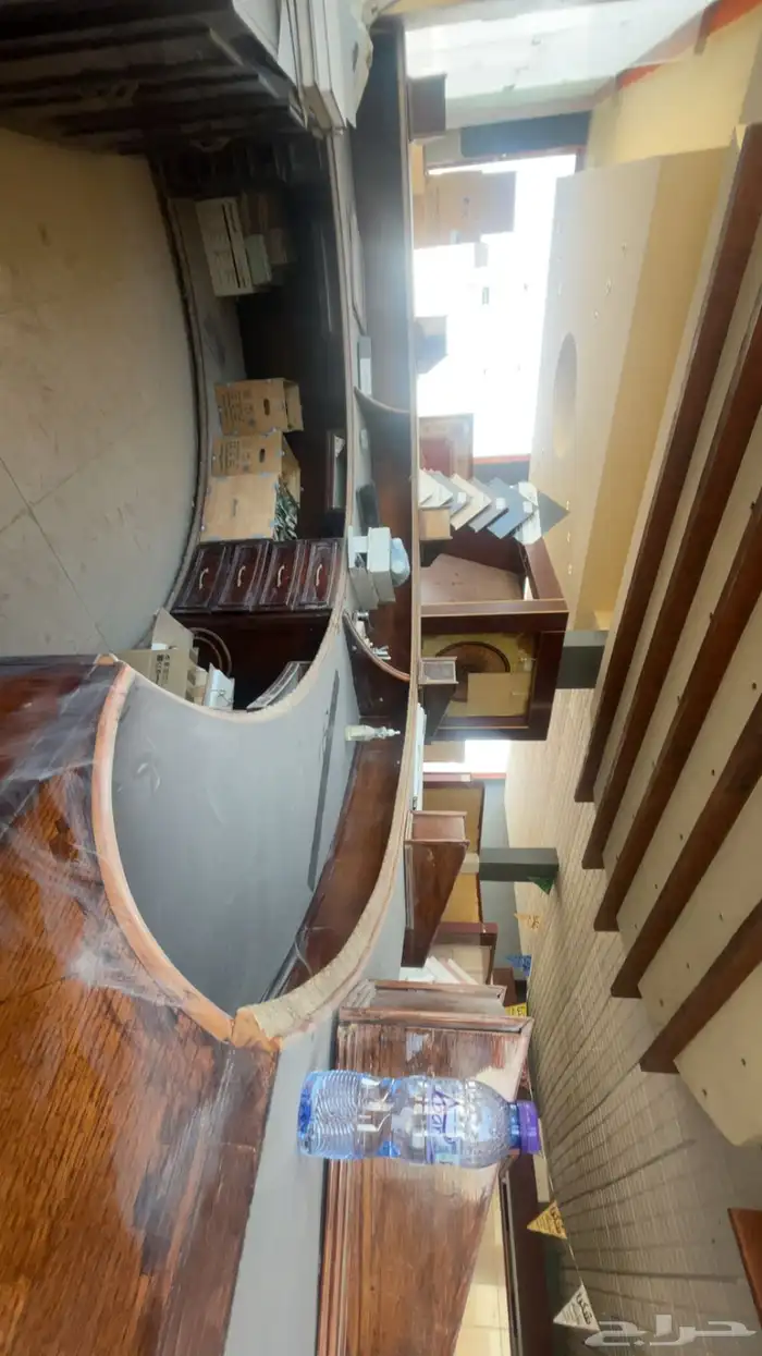 طاوله مكتب عقار حائل على السوم 0