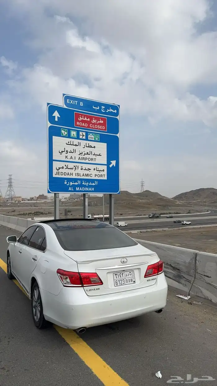 لكزس es350 2010 فل كامل فيه صدمة 0
