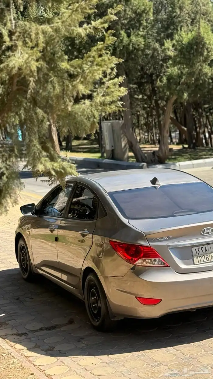 اكسنت 2015 قير مكينه شرط يوجد رشات متفرقه ممشى السياره 180 6