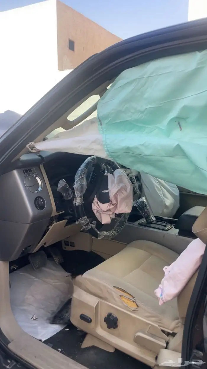 اكسبديشن 2016 مصدوم 1