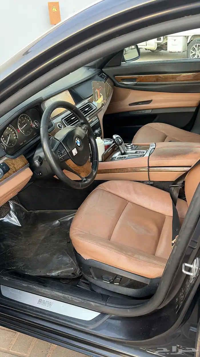 سيارة بي ام دبليو BMW موديل 2011 8