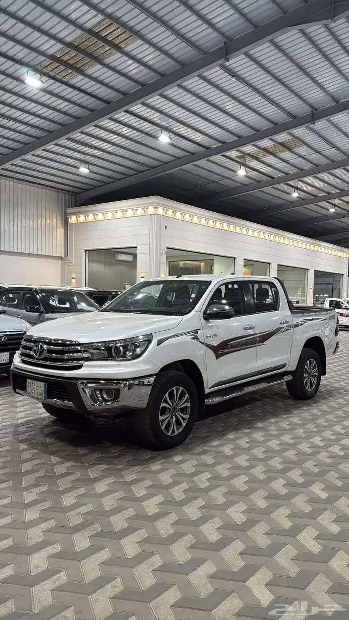 تويوتا هايلوكس 2018 بنزين 0