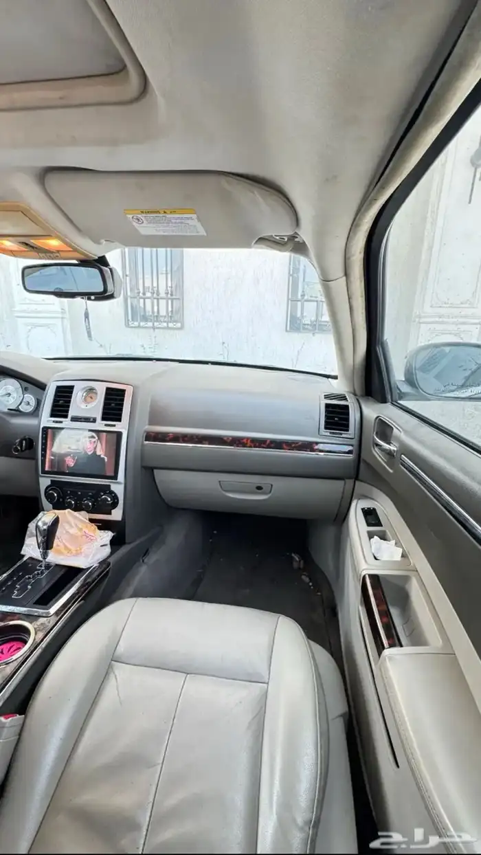 كريسلر 2010 النوع C300 13