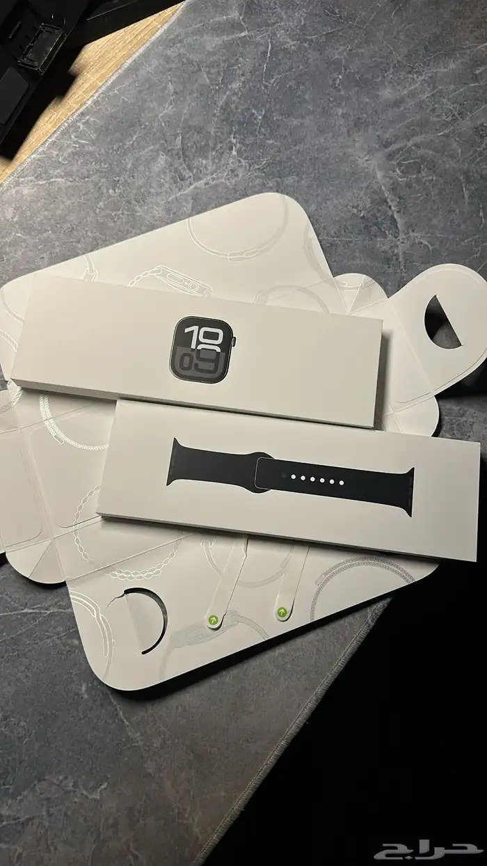 ساعة ابل واتش الاصدار العاشر 10 series نظيفة جدا جدا 1