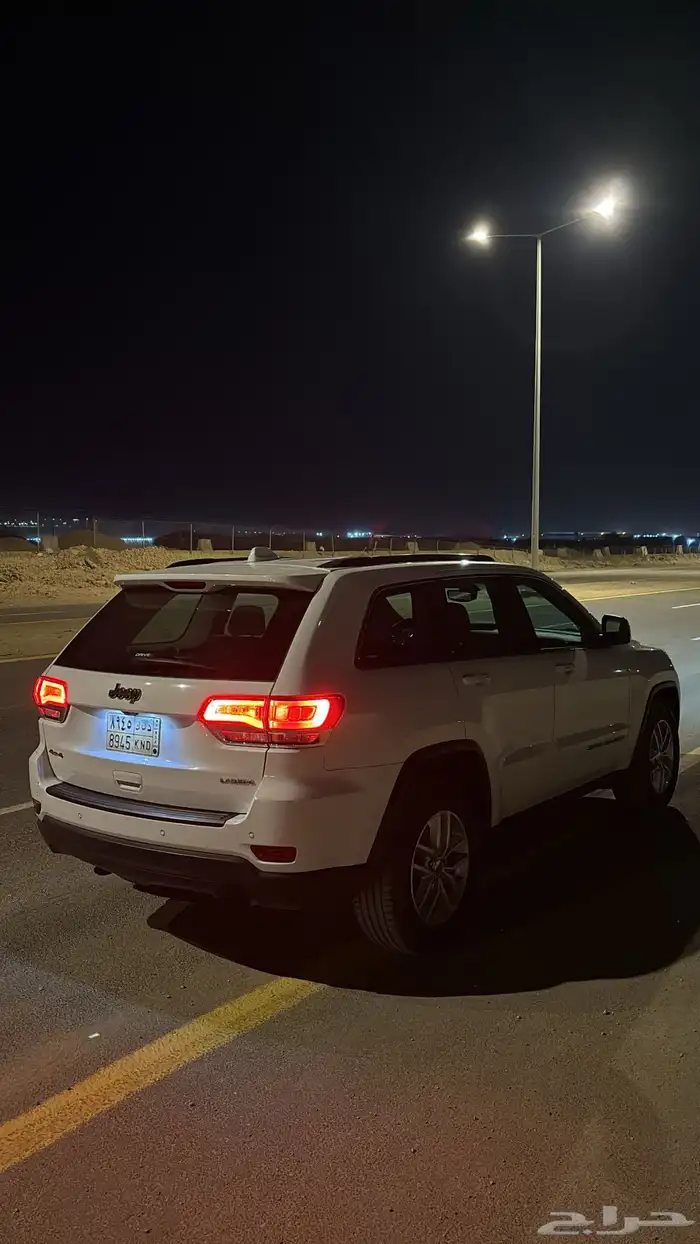 جيب شروكي لاريدو موديل 2017 2