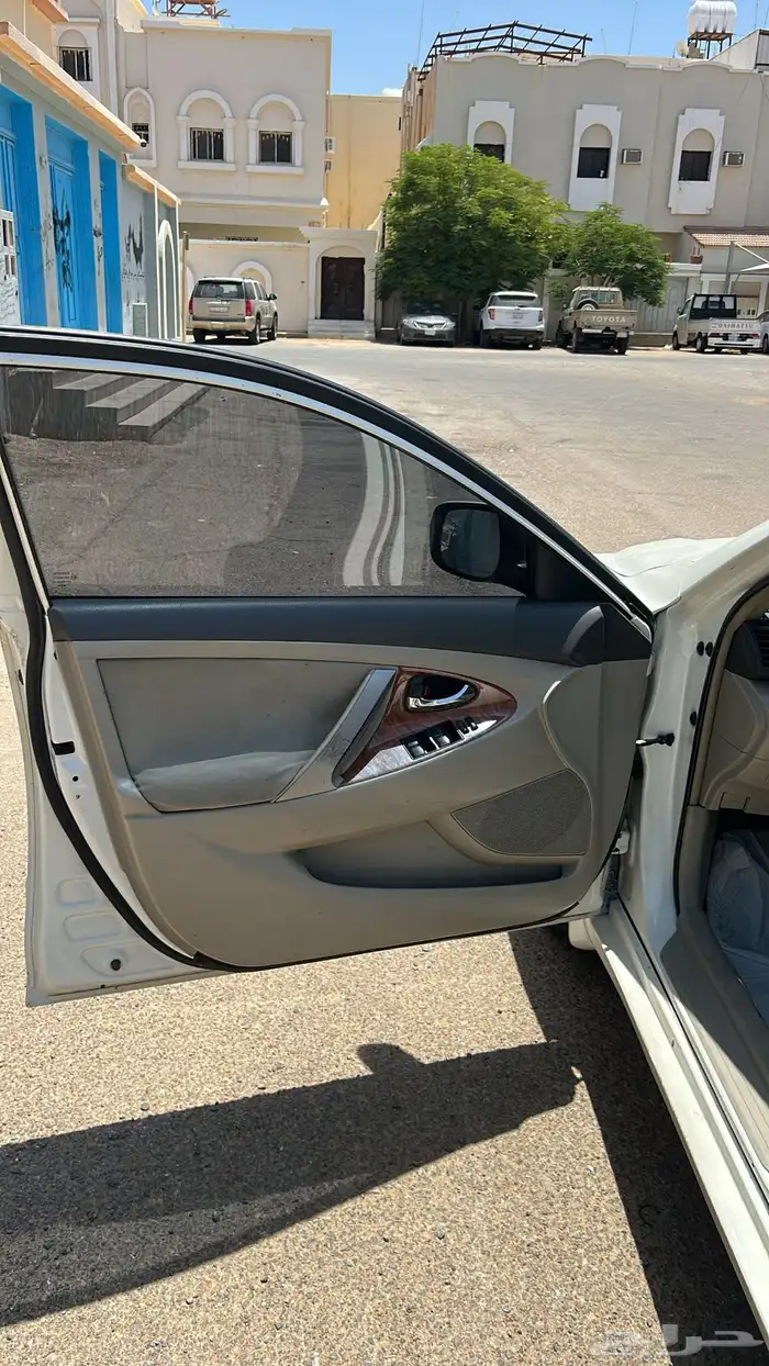 كامري 2010 للبدل فقط 9