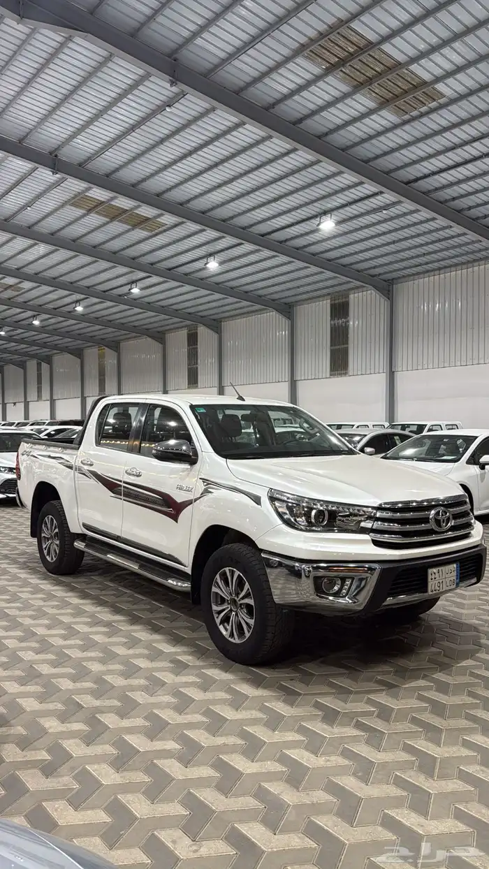 تويوتا هايلوكس 2018 بنزين 1