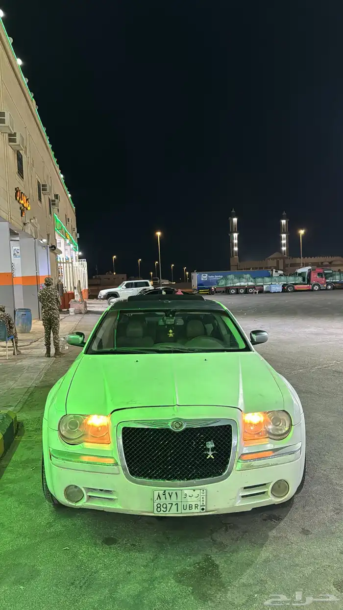 السلام عليكم اعرض لكم سيارتي كلايسلر دوج فل كامل امريكي 5