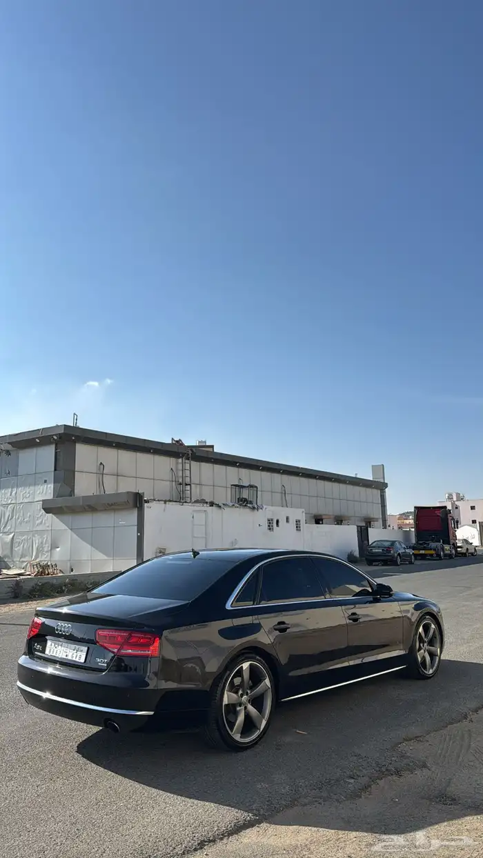 اوديA8L 2013ممشى قليل 9