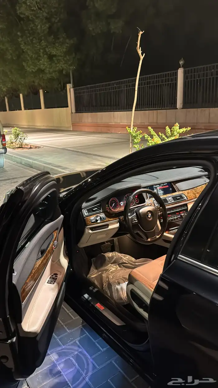 BMW 730LI 12