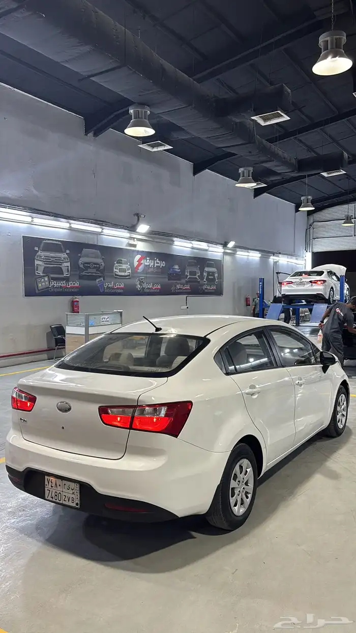 كيا ريو نضيفه جدا 5