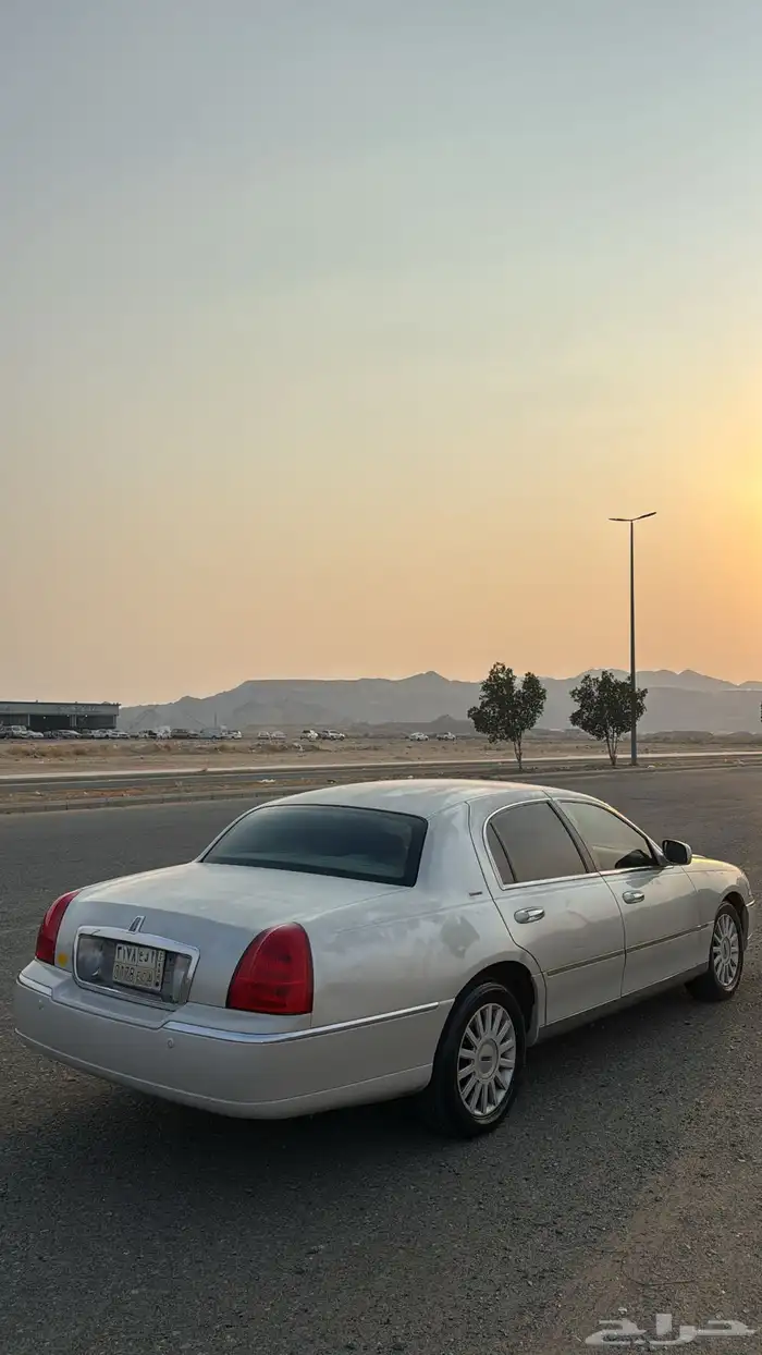 لنكون تاون كار 2004 4