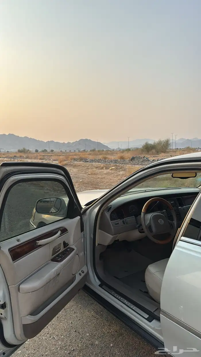 لنكون تاون كار 2004 7