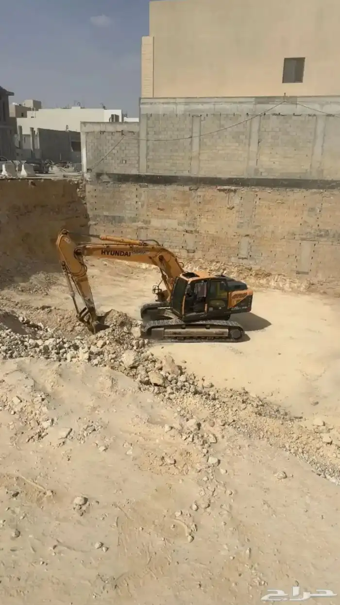 بوكلين حفر ترحيل اعمال الردم 1
