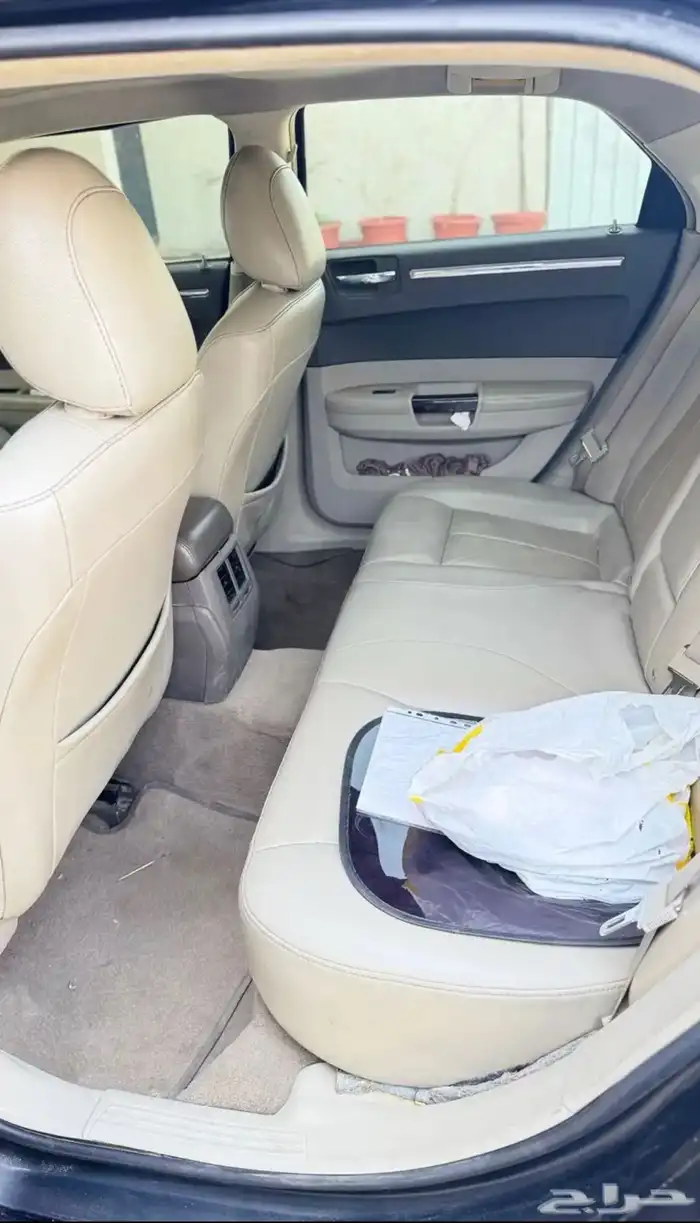 كريسلر 2010 النوع C300 8