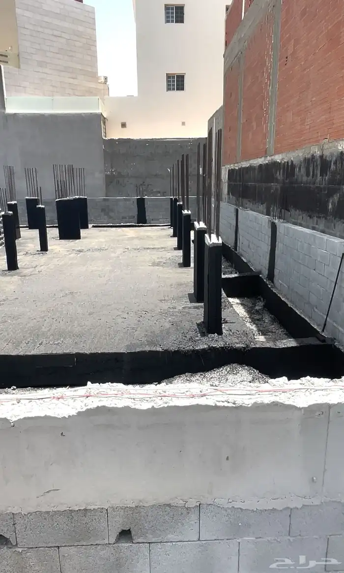 فيلا فخمة للبيع المساحة 650م شارعين حي اللؤؤ 0