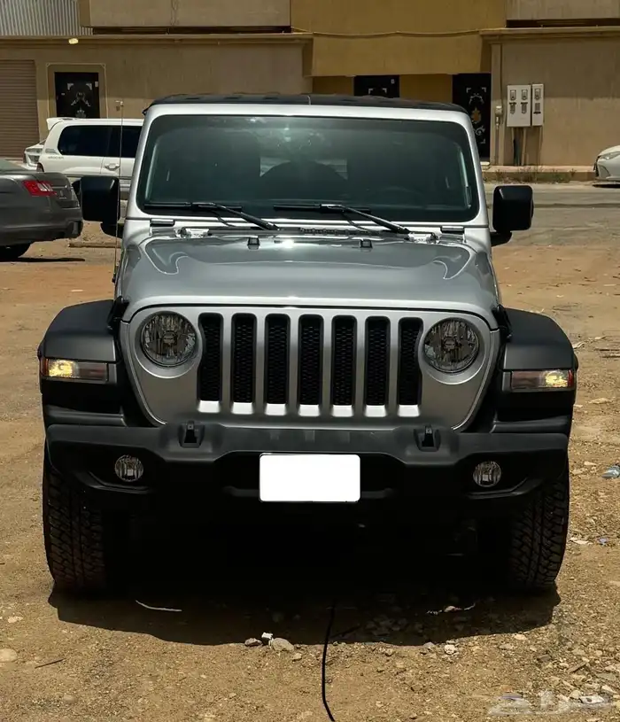 جيب رانجلر سبورت 2023 ممشى قليل على السوم 6