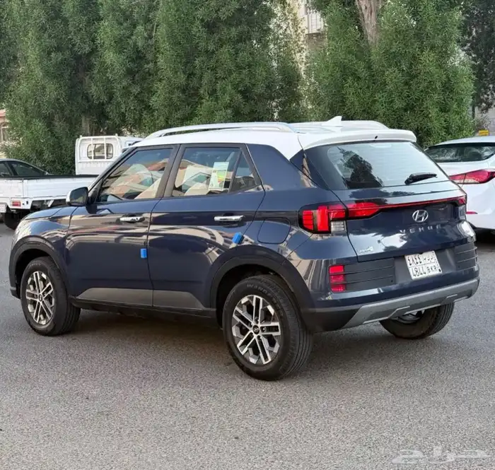 للبيع سياره هونداي فينو نص فل 3