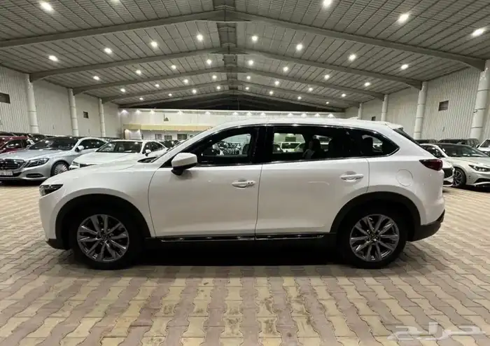 مازدا CX9 موديل 2022 فل كامل نضيف 3