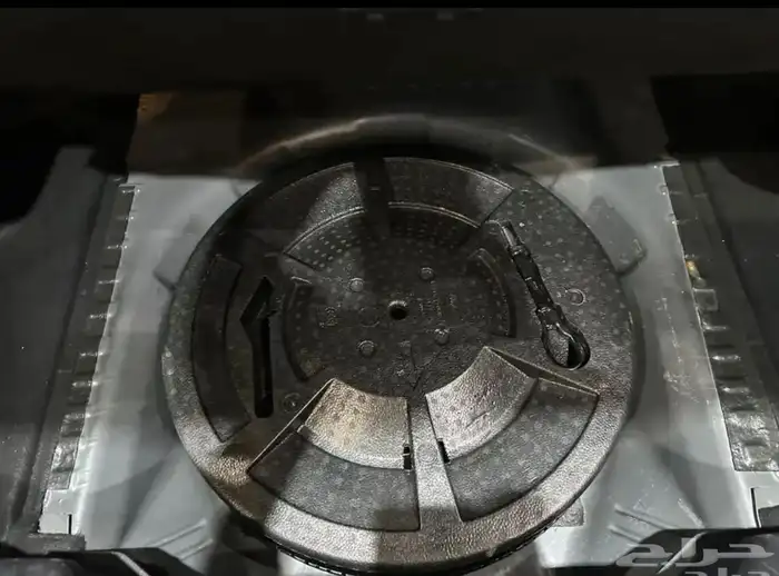 فورد تورس موديل 2022 ستاندر نضيف جدا 17