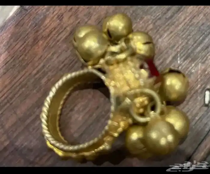 اسوار فضه عريض وخاتم فضه مرشوشه بدهب قديمه واثريه 0