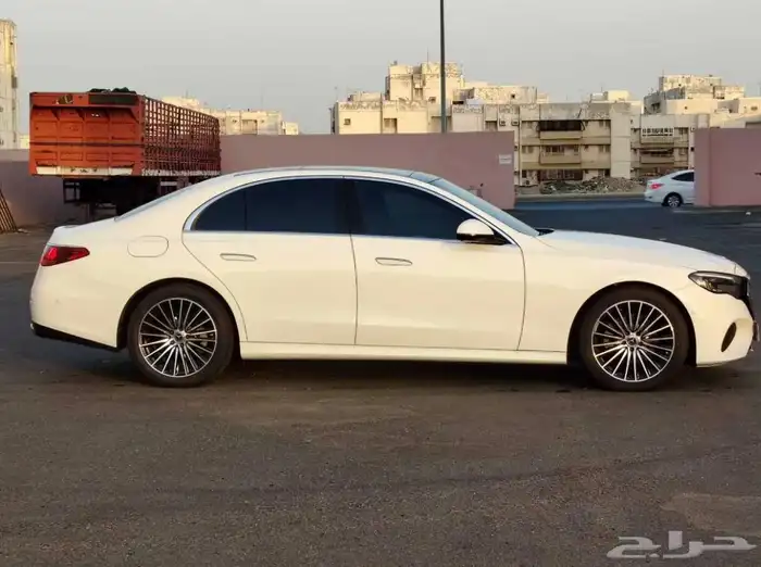مرسيدس E-Class 2024 Mercedes 2