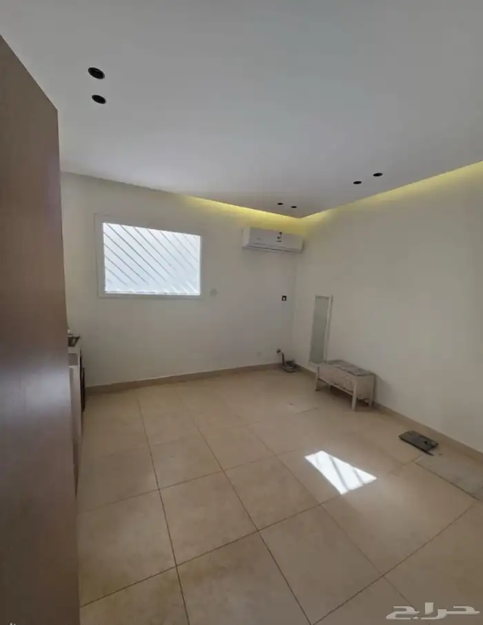 فيلا   دور و4 شقق 9