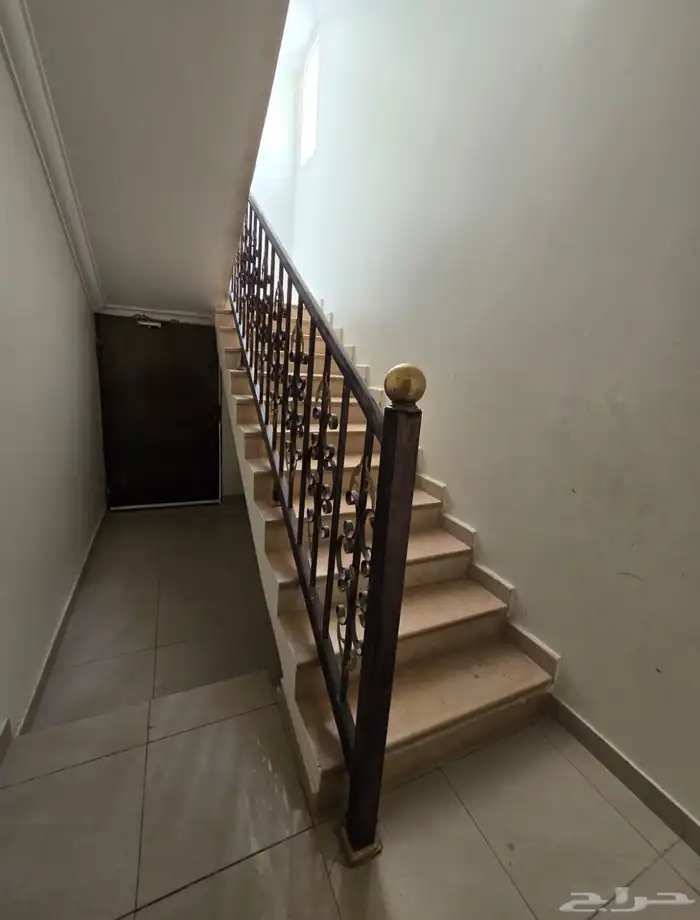 فيلا   دور و4 شقق 15