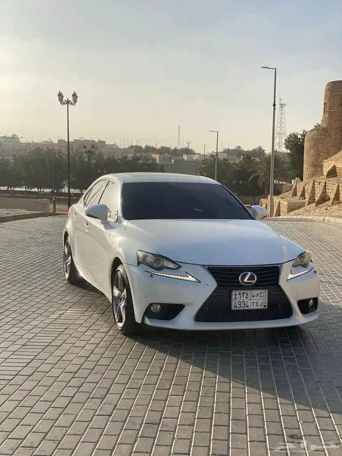 لكزس is350 4