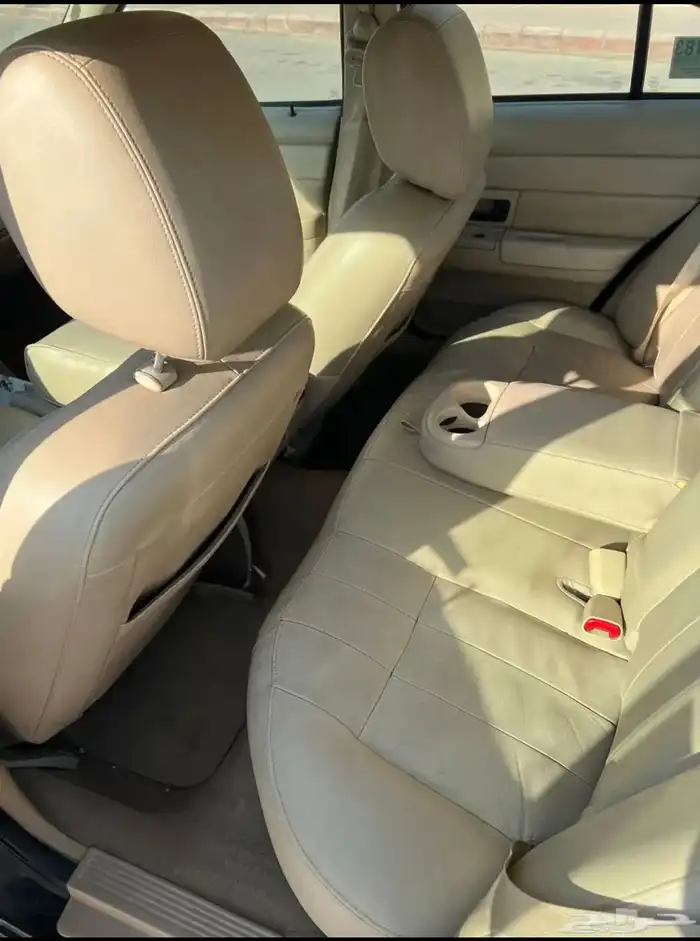 فورد فكتوريا 2011 سعودي ماشي قليل 10