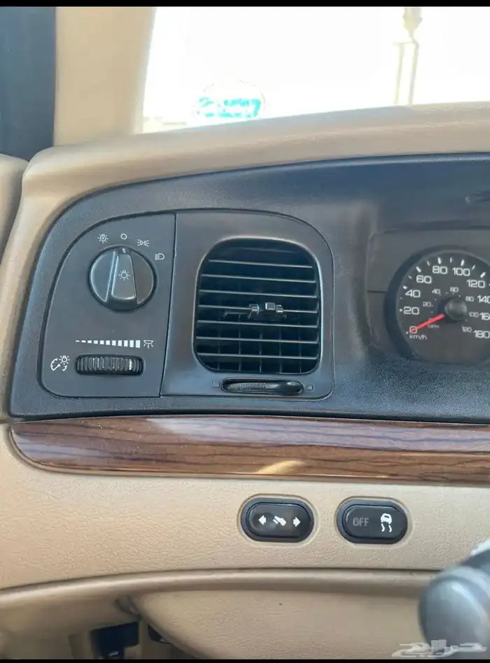 فورد فكتوريا 2011 سعودي ماشي قليل 19