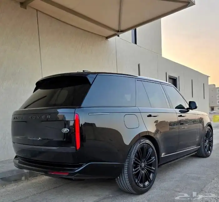 للبيع رانج روفر فوج 2023 - V8 فل الفل الفل تم البيع 10