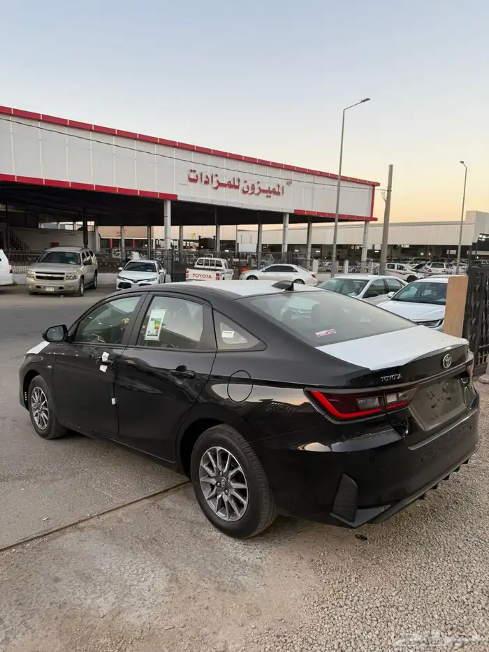 تويوتا يارس 2026 Y استاندر سعودي جديد اللون اسود 6