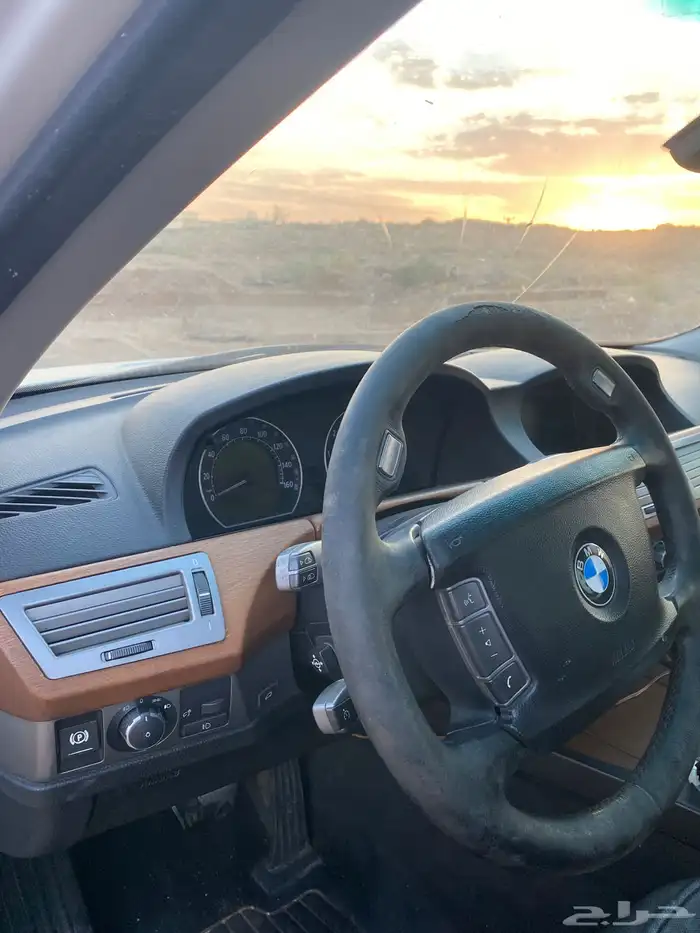 بي أم دبليو 8