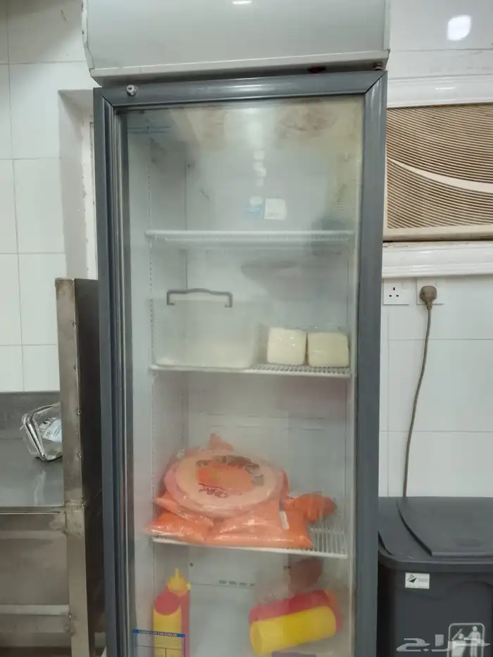 عندي محل بيتزا بقبل الأدوات كامل استخدام شهرين فقط 1