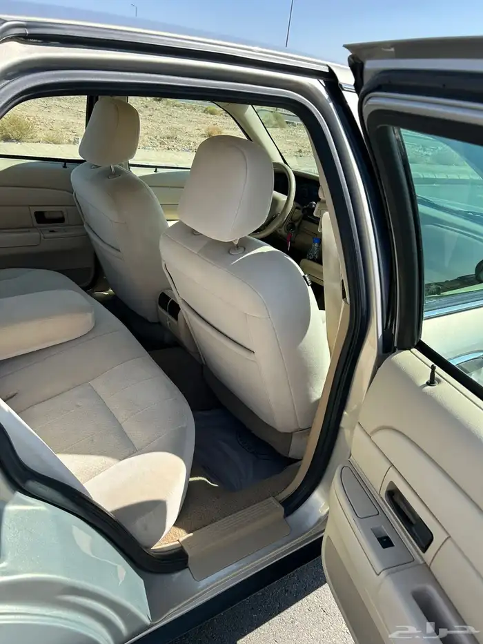 فورد فكتوريا 2009 23