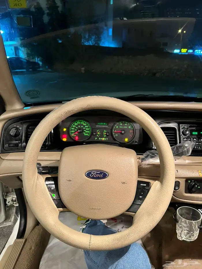 فورد فكتوريا للبيع 2010 3