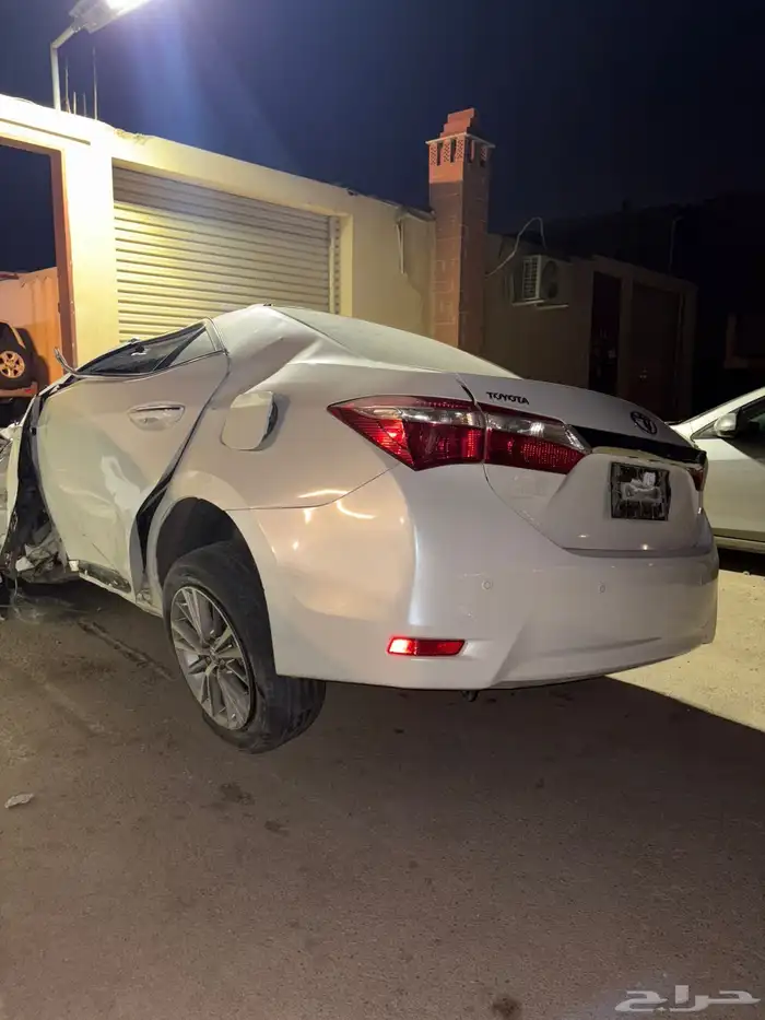 للبيع كورلا 2015 مصدومه السوم 7 الف 0