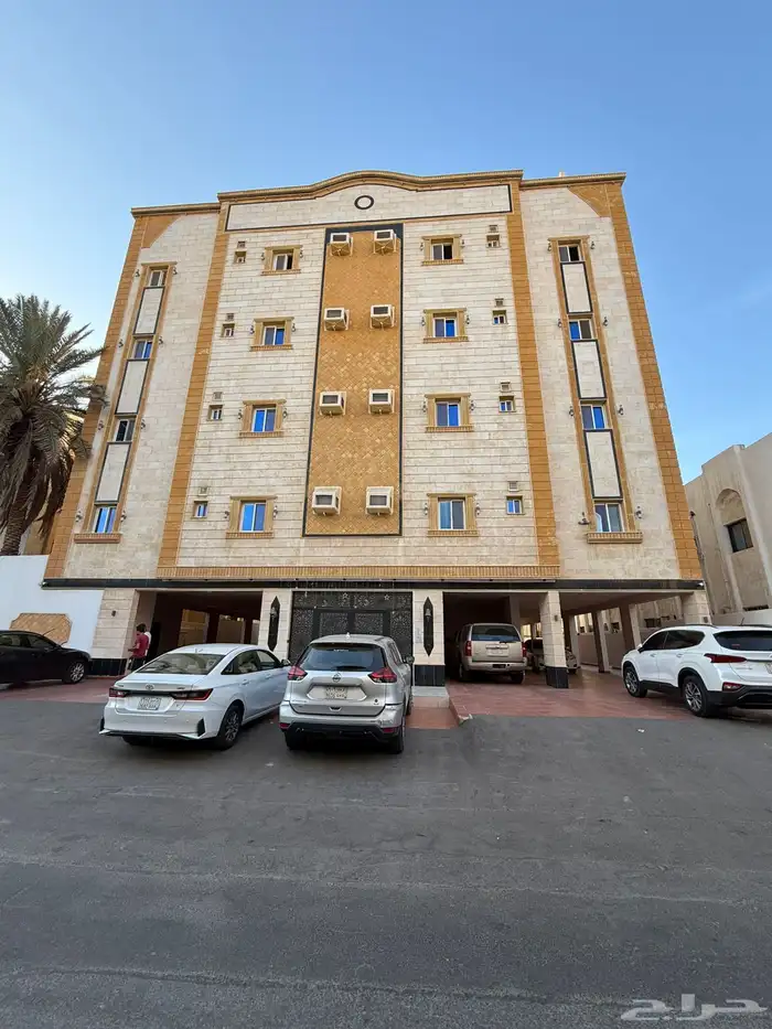 شقة للإيجار 3 غرف وصالة مدخلين حي النزهة جدة 8