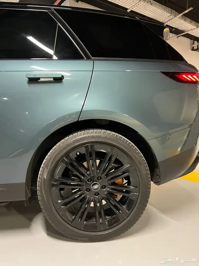 رانج روفر سبورت SE 2023 بلاك ايديشن 4