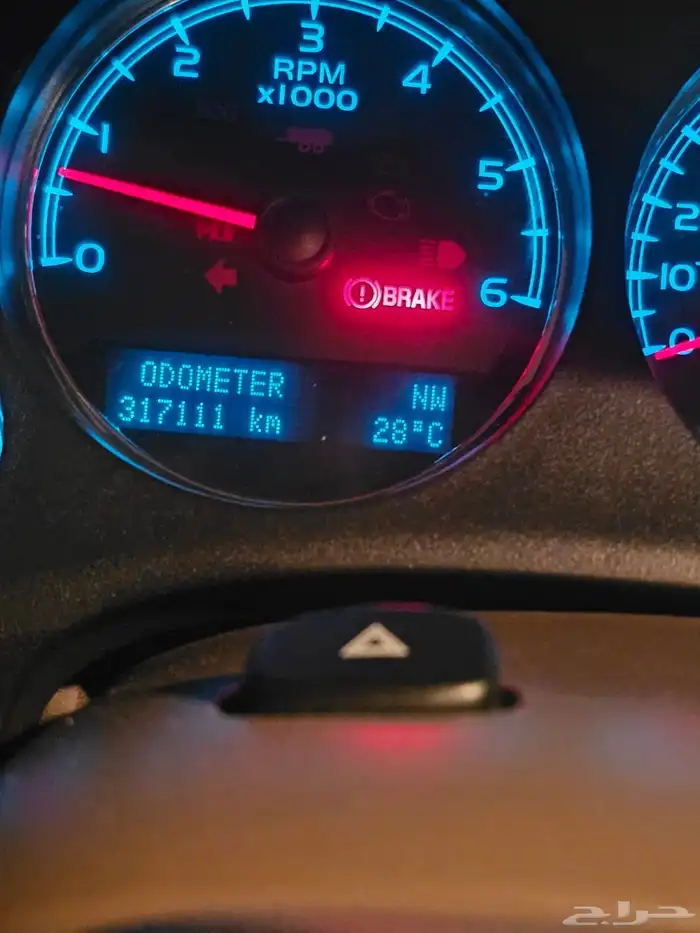 مسيوم 28 حدي مو بعيد ول صامل ما نقصر معه 11