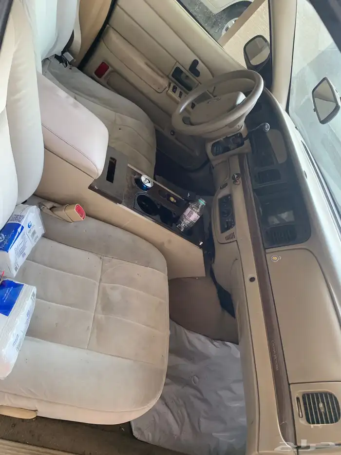 فورد كراون فكتوريا 2010 11