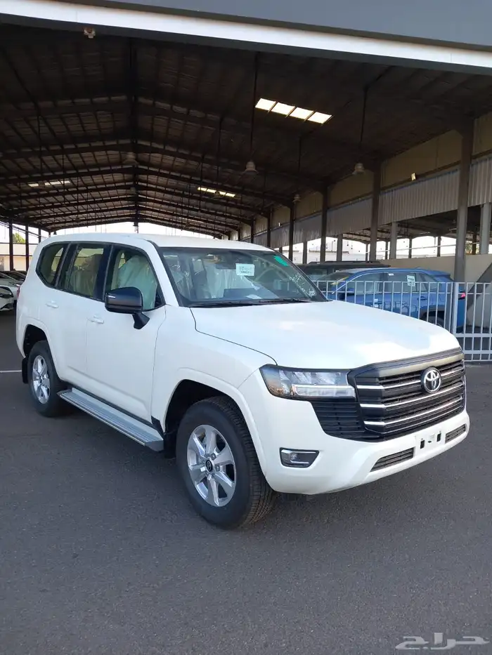 تويوتا لاندكروزر جي اكس GX ديزل 2024 اصفار 2