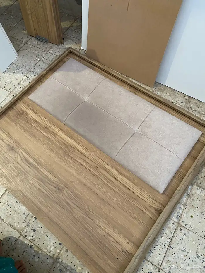 الدعيثه موجود سرير نفر شبه الجديد خشب 0