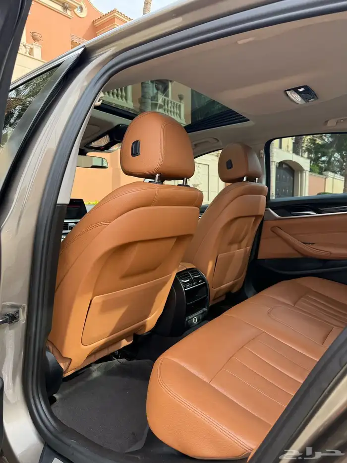 BMW 520i 2018 14
