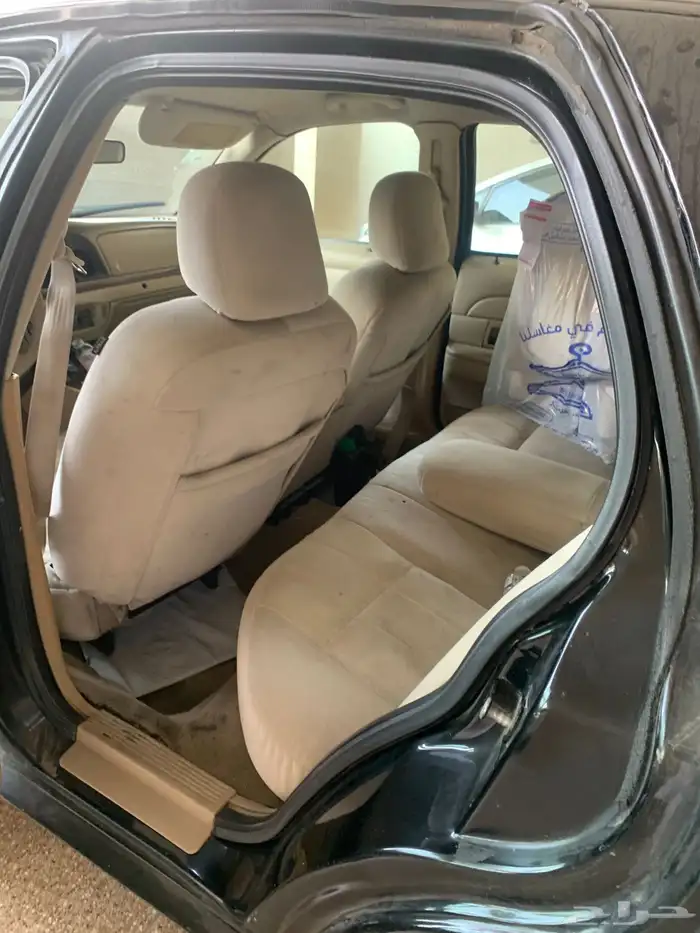 فورد كراون فكتوريا 2010 14